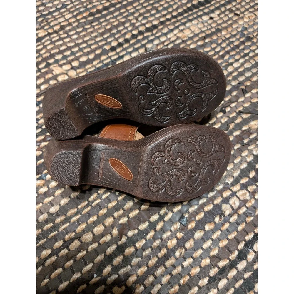 NEW Born Womens Leather Slide Sandals Brown Wedge Heel Size 7